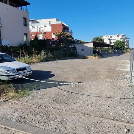 Seaview,parking & Garden 1br Sozopol-beach Apartment *