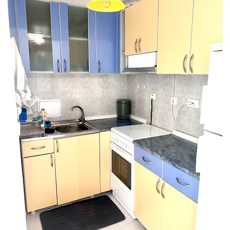 Seaview,parking & Garden 1br Sozopol-beach Apartment