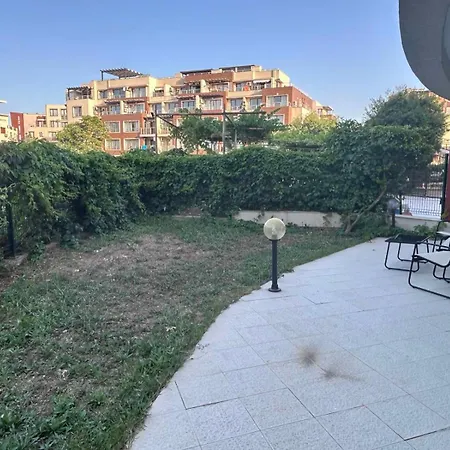 Apartment Seaview,parking & Garden 1br Sozopol-beach